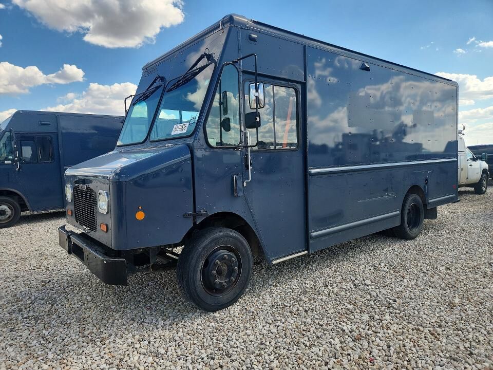 2020 FREIGHTLINER MT 45G Front Gasoline Engine Walk in Van Chassis