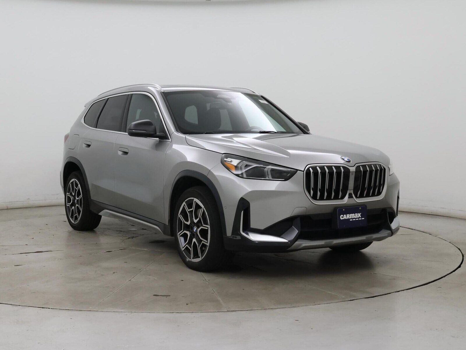 2023 BMW X1