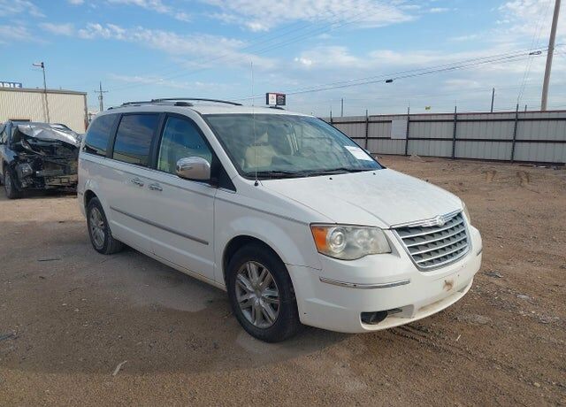 2010 CHRYSLER Town and Country