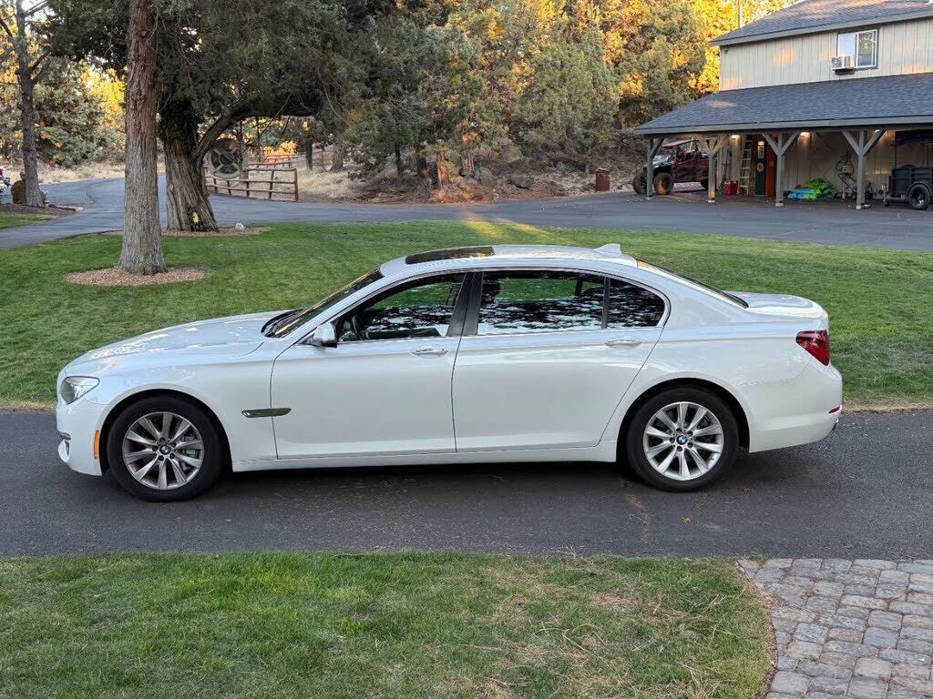 2013 BMW 740Li