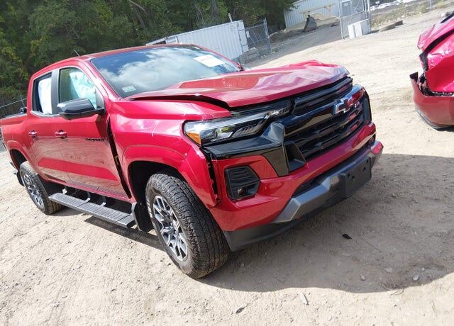 2025 CHEVROLET Colorado