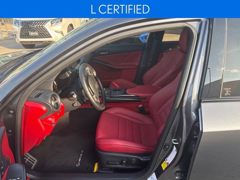 2025 Lexus IS