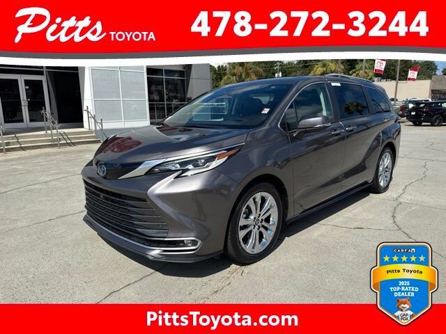 2023 TOYOTA Sienna