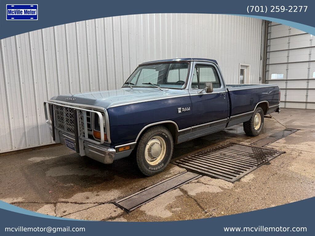 1982 DODGE D-Series