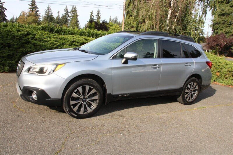 2016 SUBARU Outback