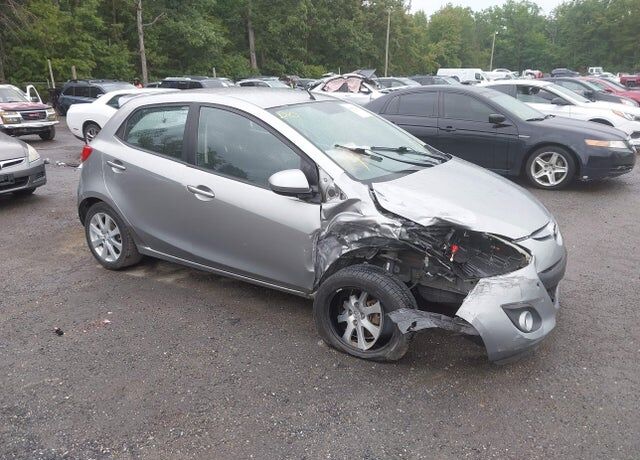 2011 MAZDA Mazda2
