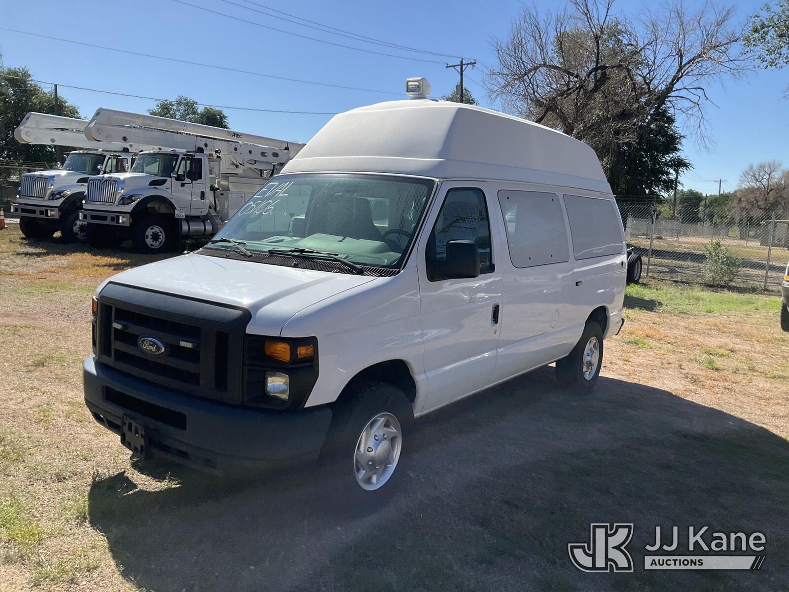 2013 FORD E-350