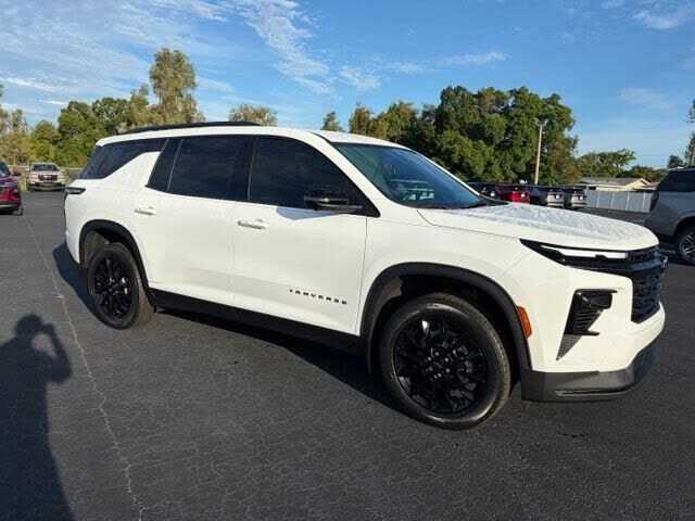 2024 CHEVROLET Traverse