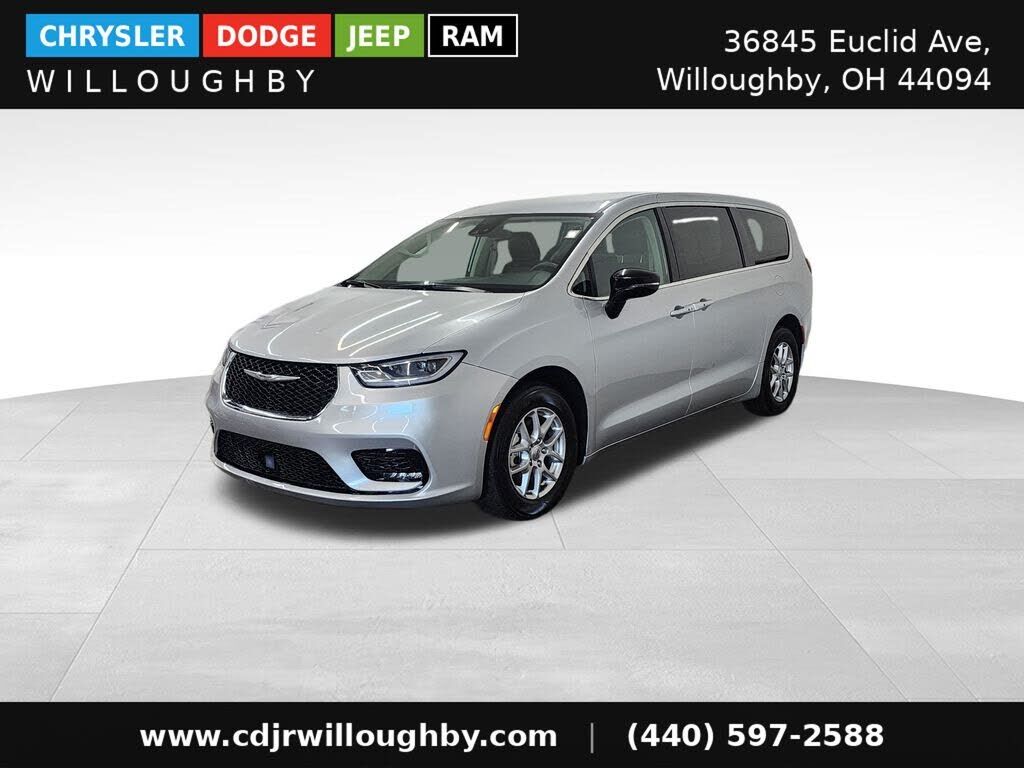 2024 CHRYSLER Pacifica