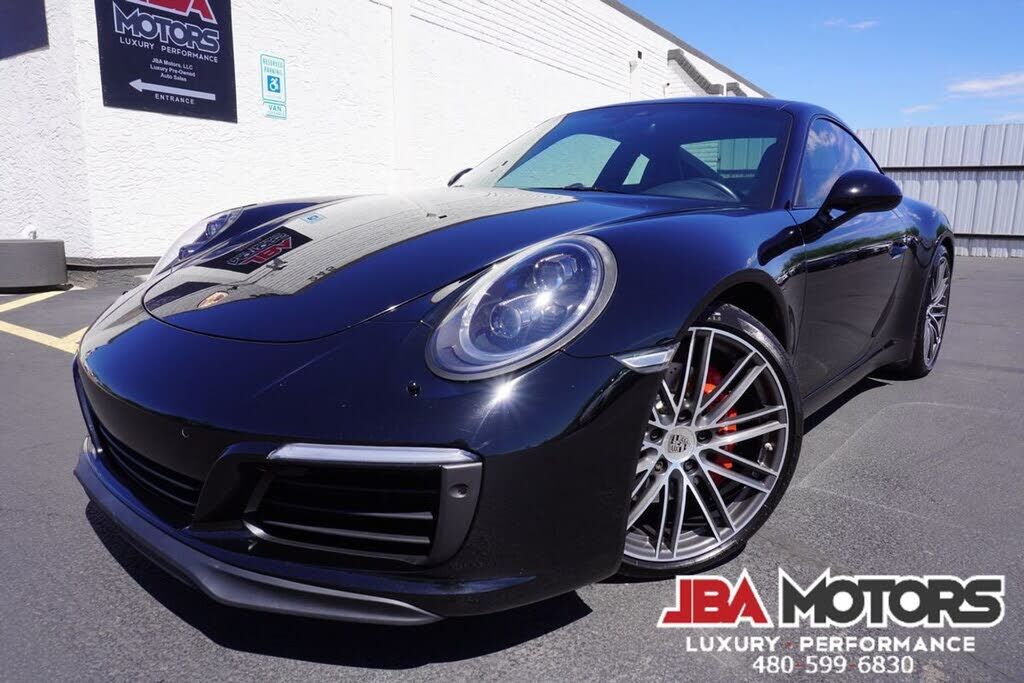 2017 PORSCHE 911