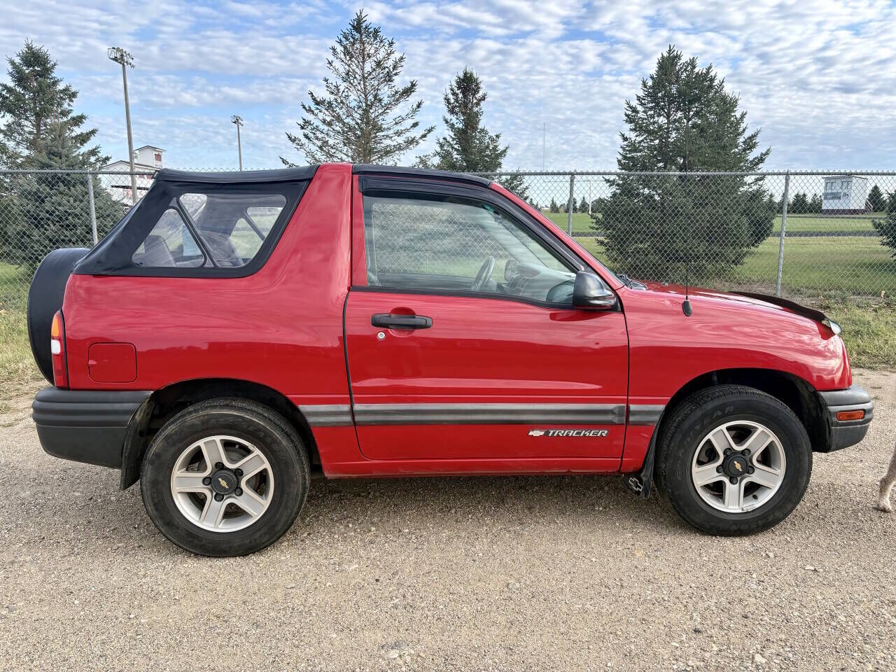 2002 CHEVROLET Tracker