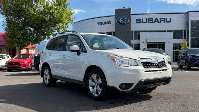 2016 SUBARU Forester