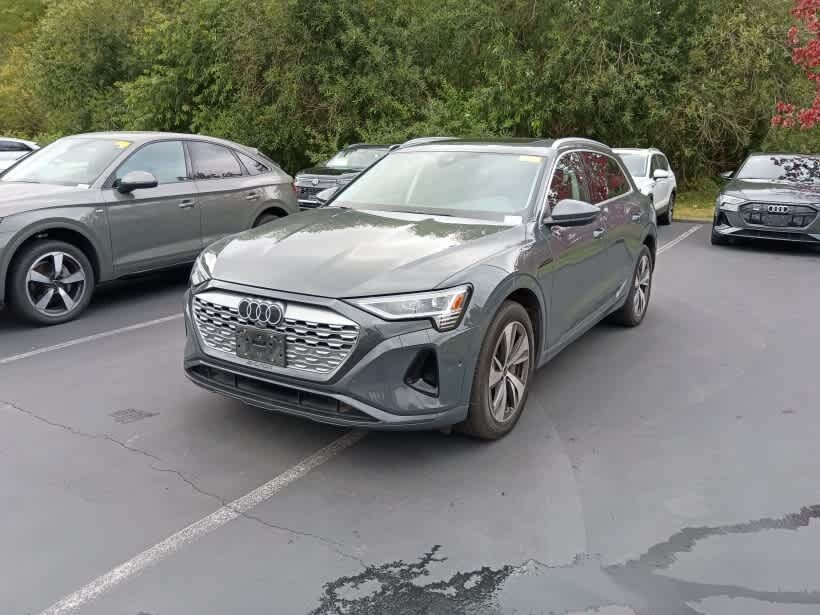 2024 Audi Q8