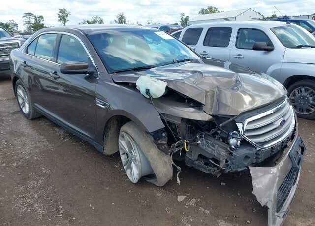 2015 FORD Taurus