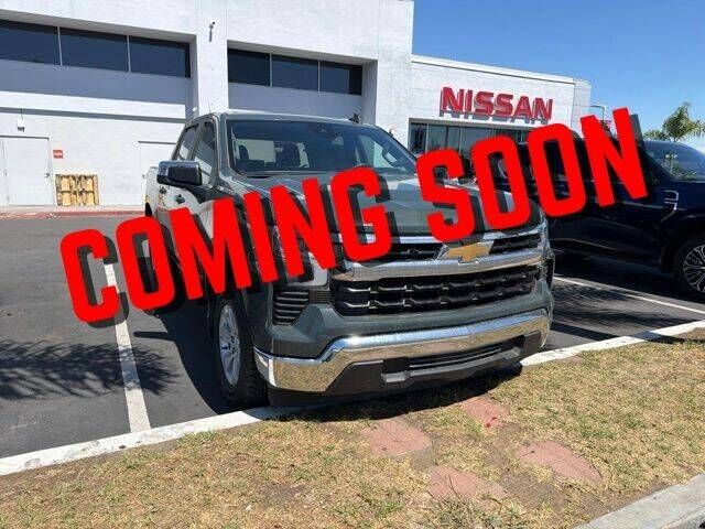 2025 CHEVROLET Silverado