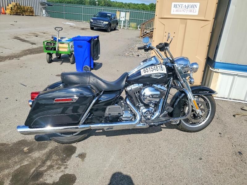 2015 HARLEY DAVIDSON Road King