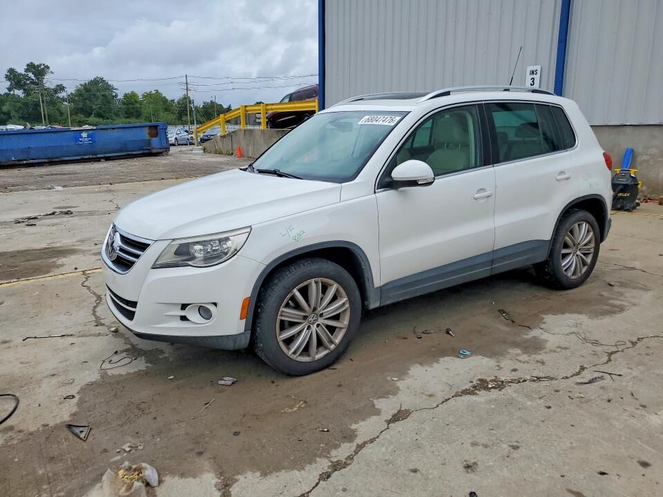 2009 VOLKSWAGEN Tiguan