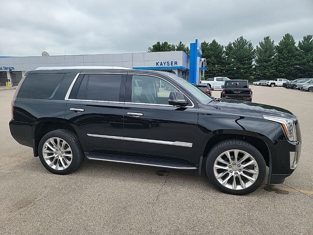 2019 CADILLAC Escalade