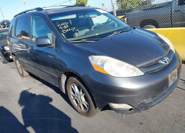 2006 TOYOTA Sienna