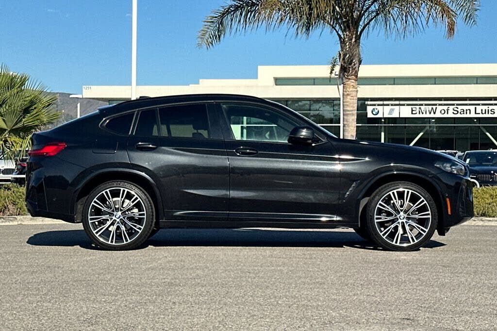2022 BMW X4