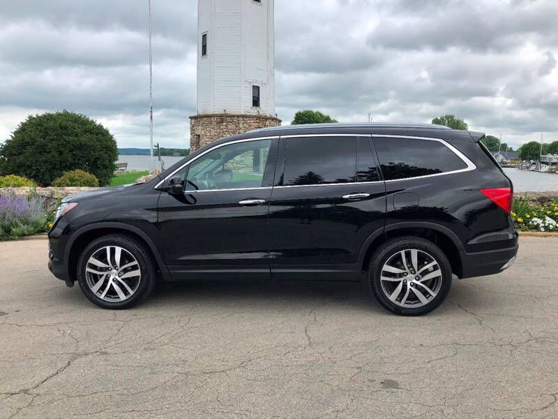 2016 HONDA Pilot