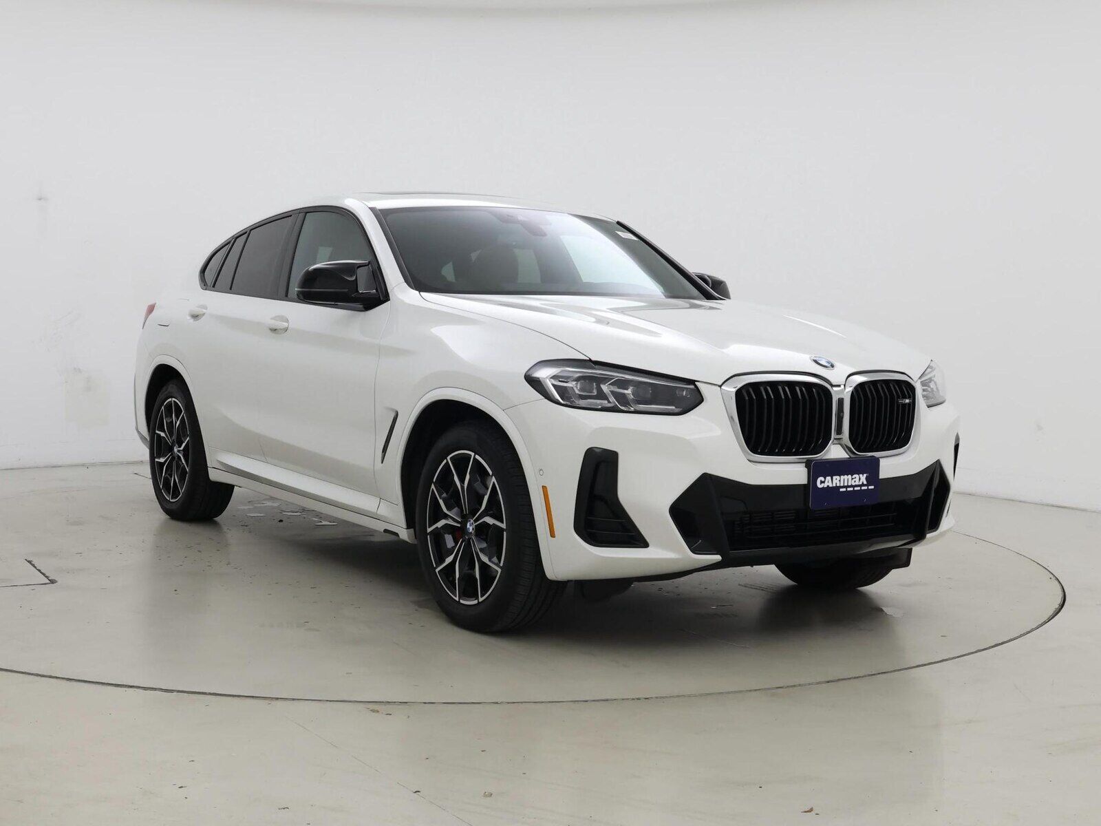 2023 BMW X4