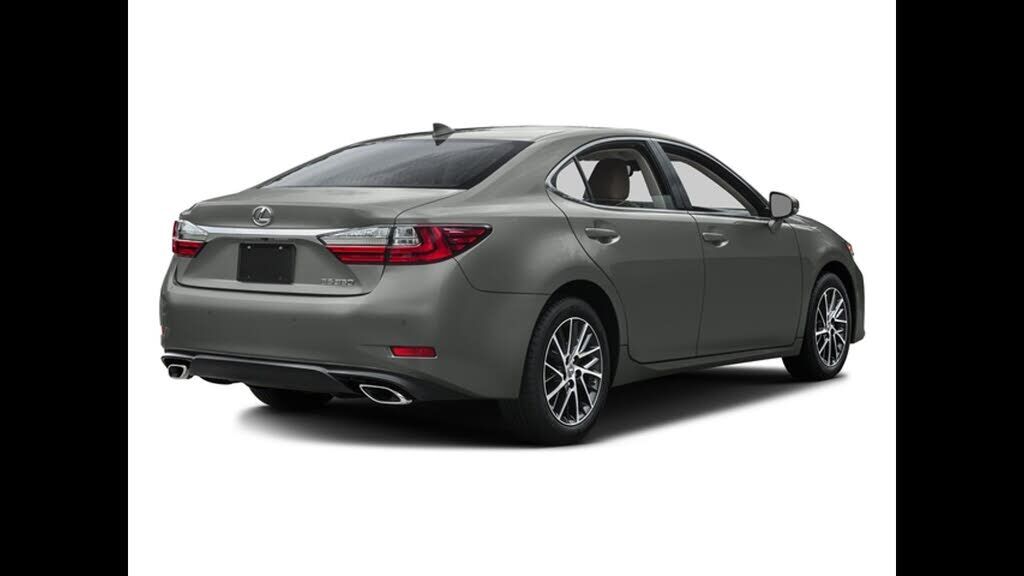 2016 Lexus ES