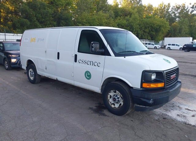2017 GMC Savana