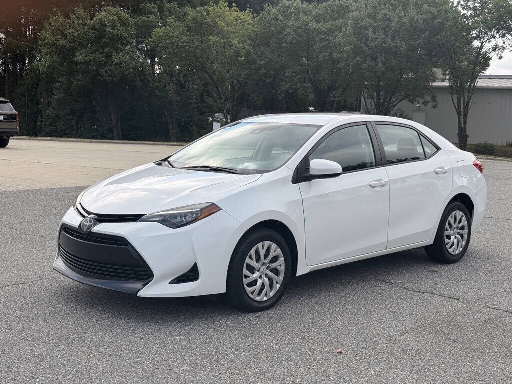 2018 TOYOTA Corolla