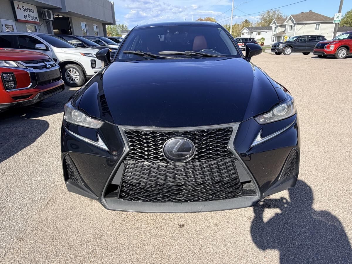 2018 Lexus IS