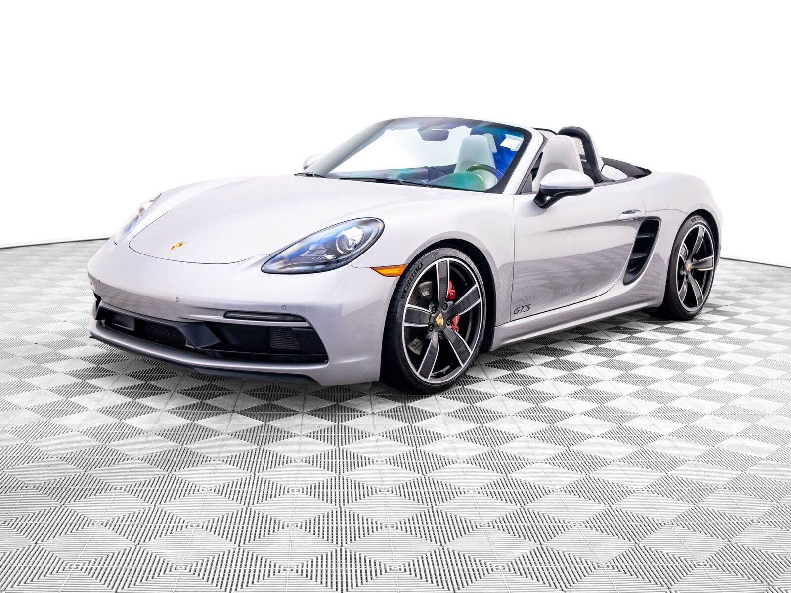2019 PORSCHE 718
