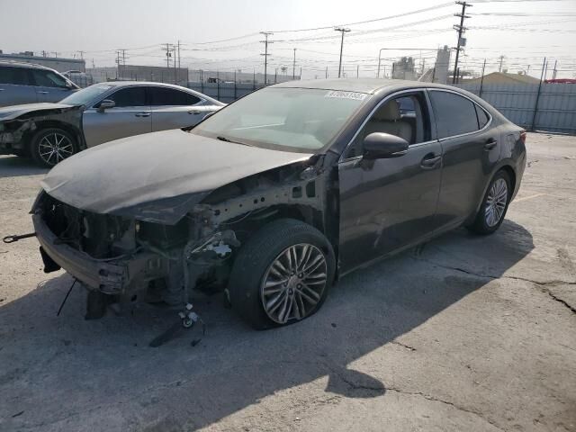 2014 LEXUS ES