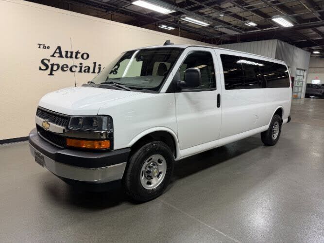 2024 CHEVROLET Express
