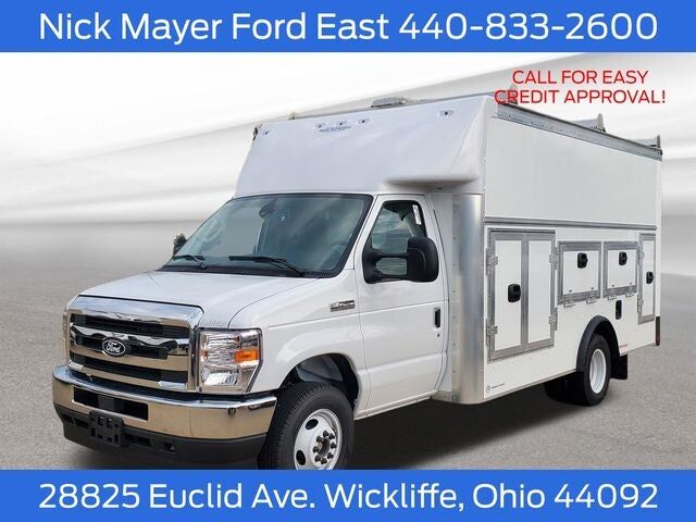 2027 FORD E-450
