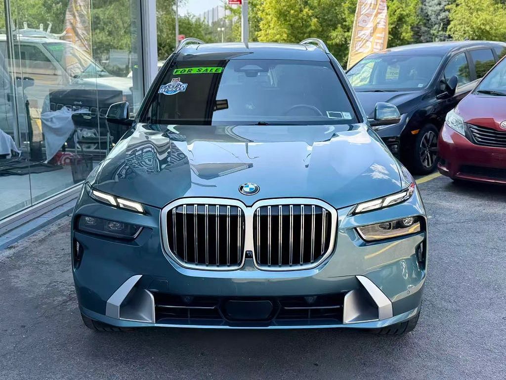 2024 BMW X7