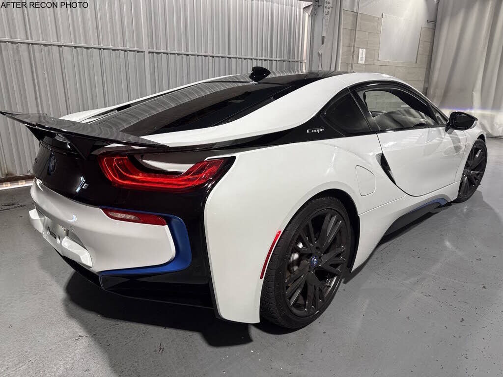 2019 BMW i8
