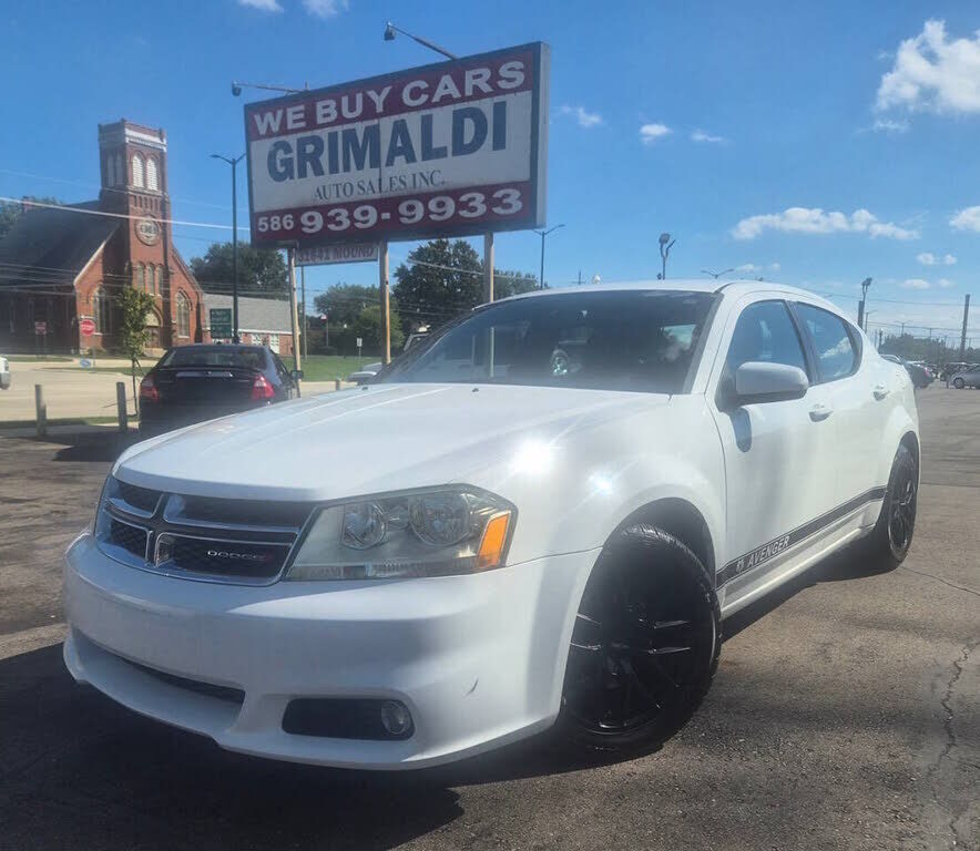 2013 DODGE Avenger