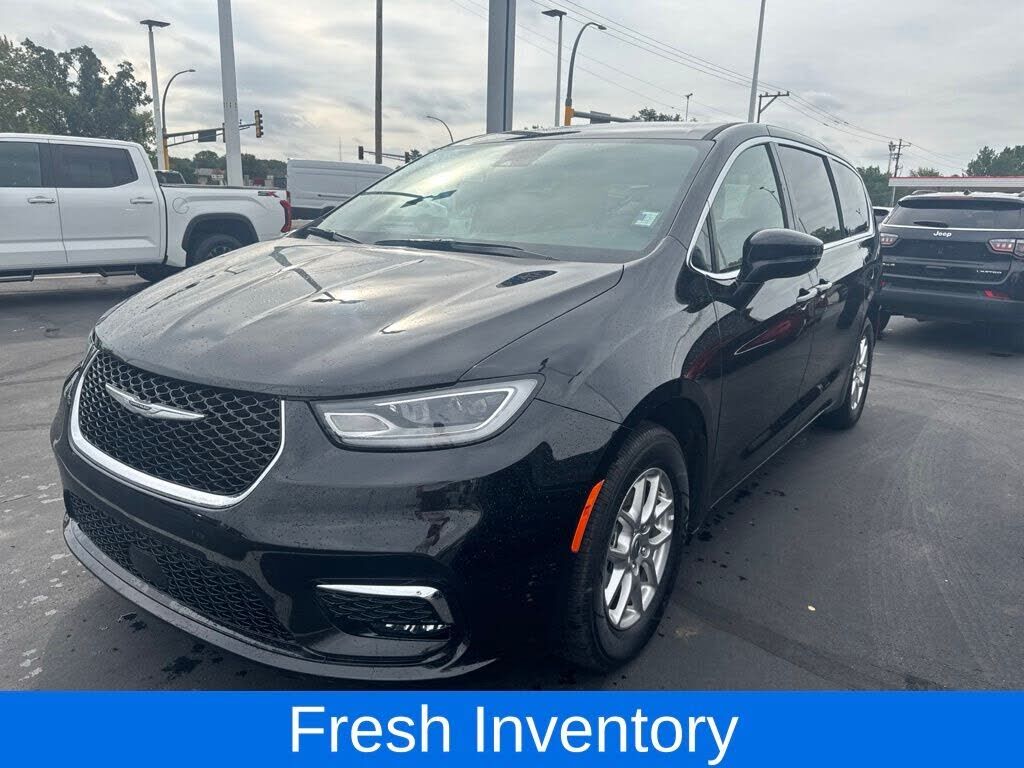 2025 CHRYSLER Pacifica