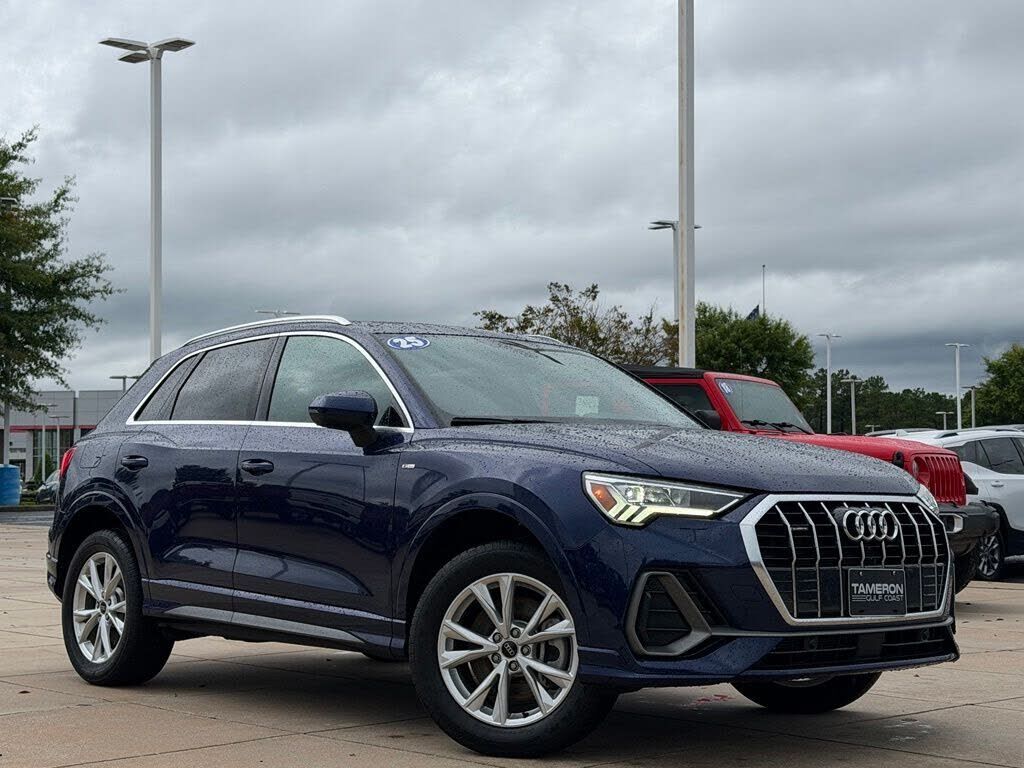 2025 AUDI Q3