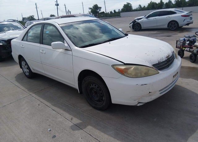 2004 TOYOTA Camry