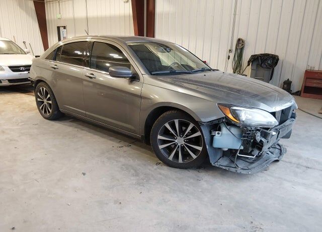 2012 CHRYSLER 200