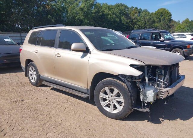 2012 TOYOTA Highlander