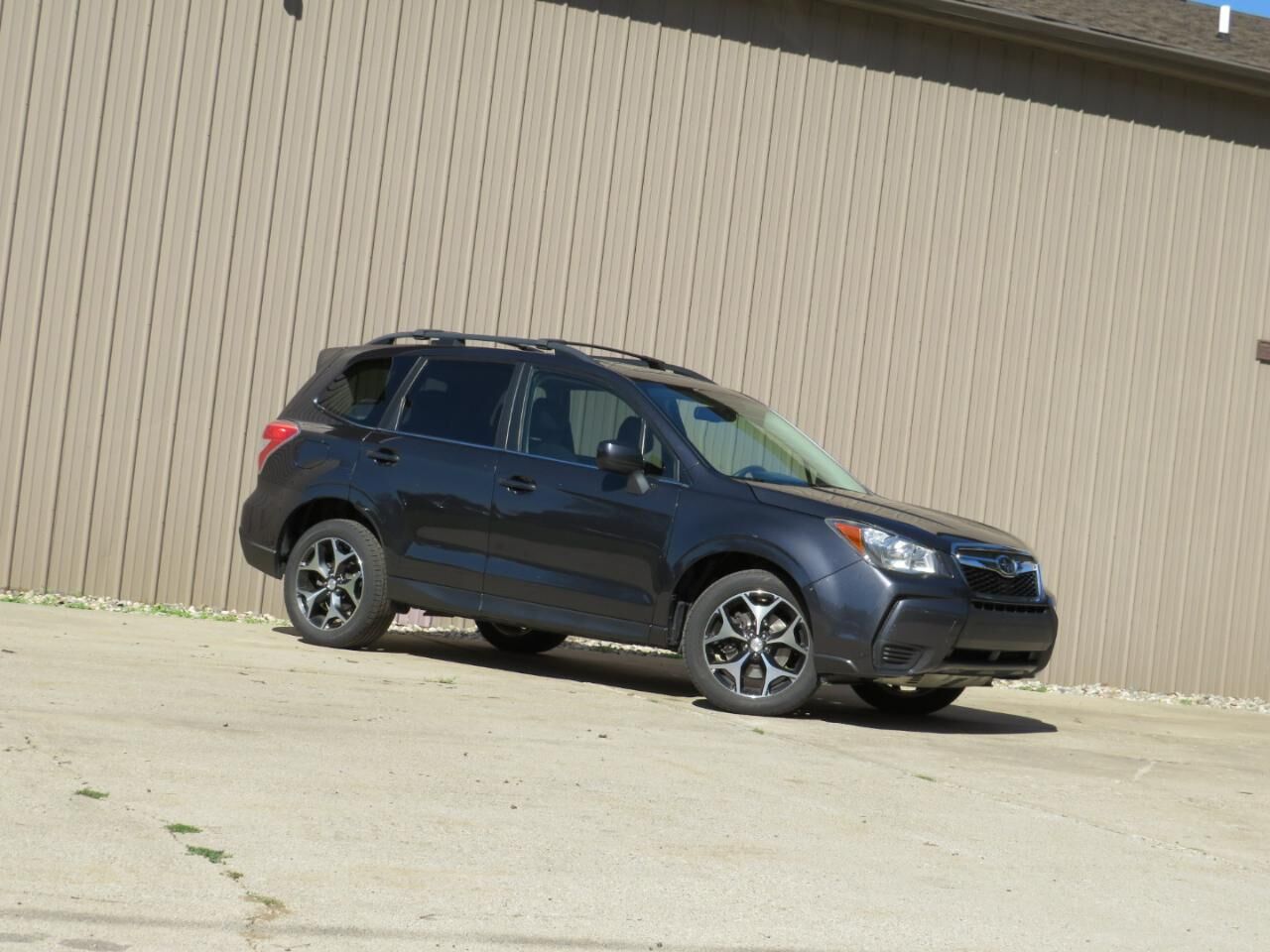 2016 SUBARU Forester
