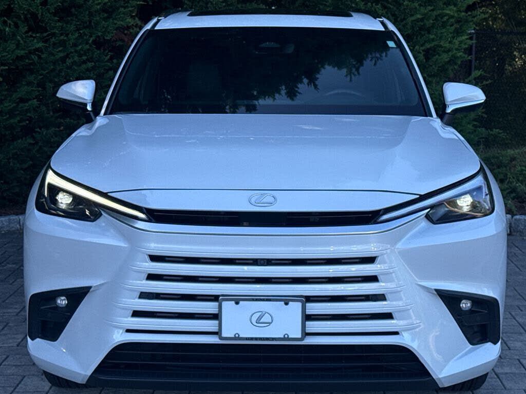 2025 Lexus TX