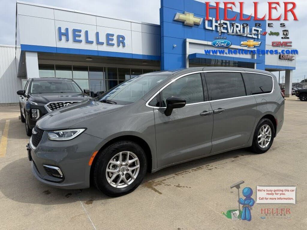 2025 CHRYSLER Pacifica