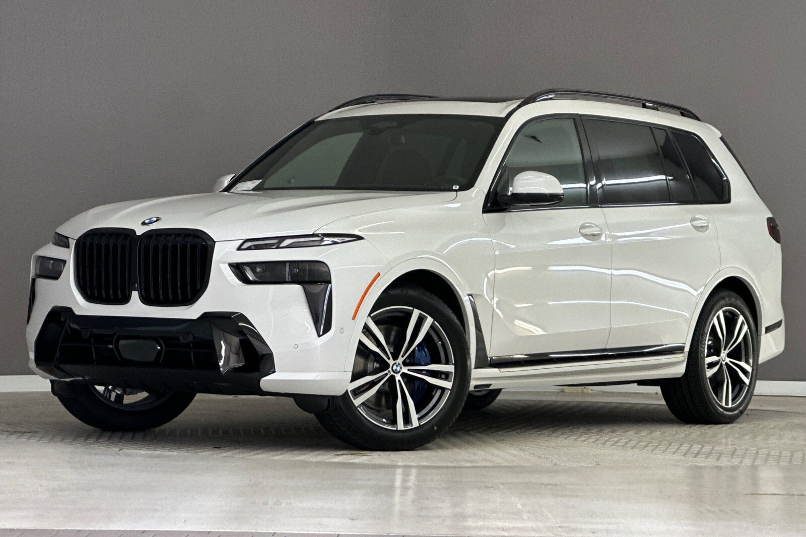 2027 BMW X7