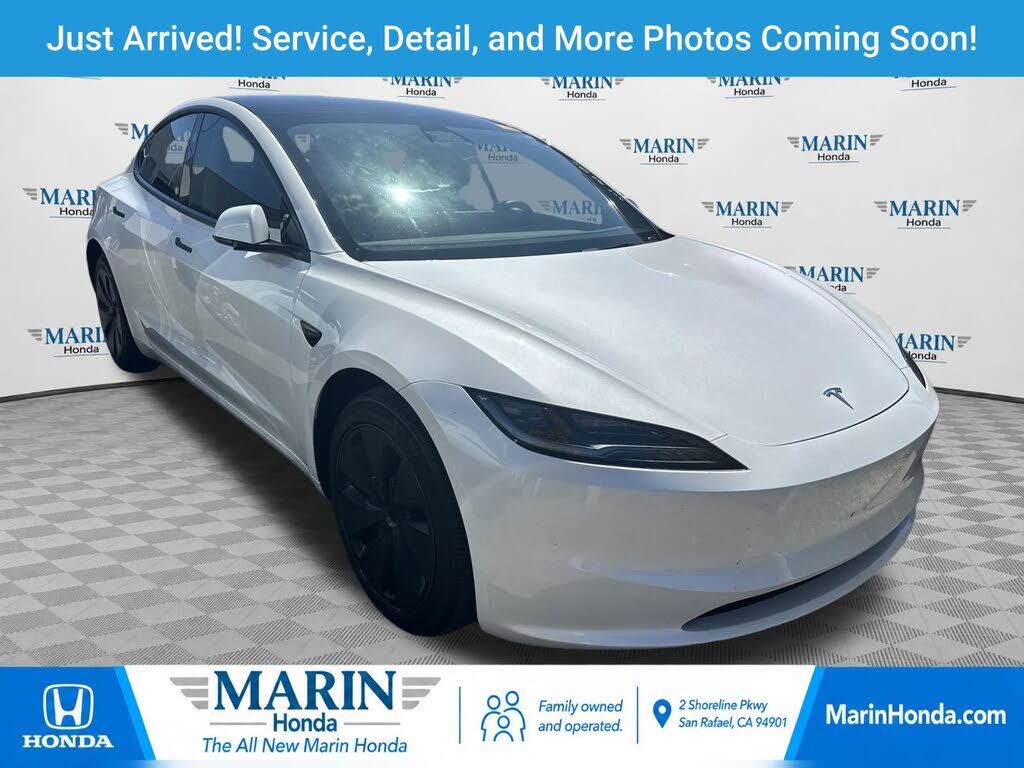 2024 TESLA Model 3