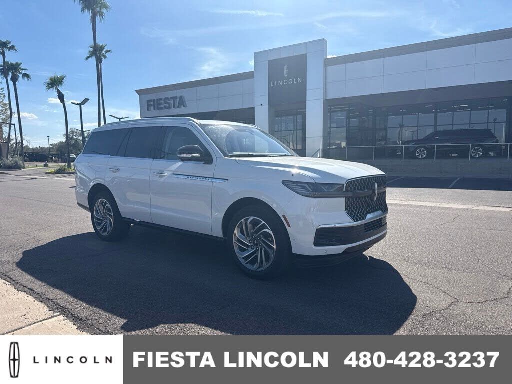2025 LINCOLN Navigator