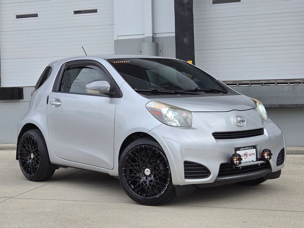 2012 TOYOTA Scion
