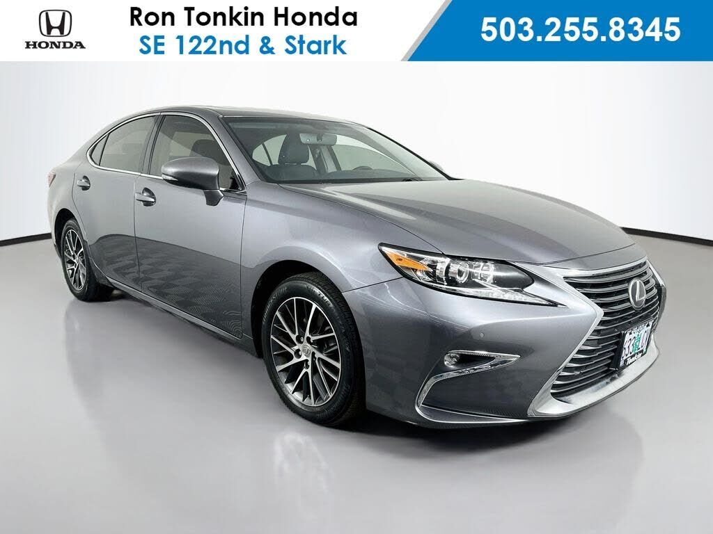 2016 LEXUS ES